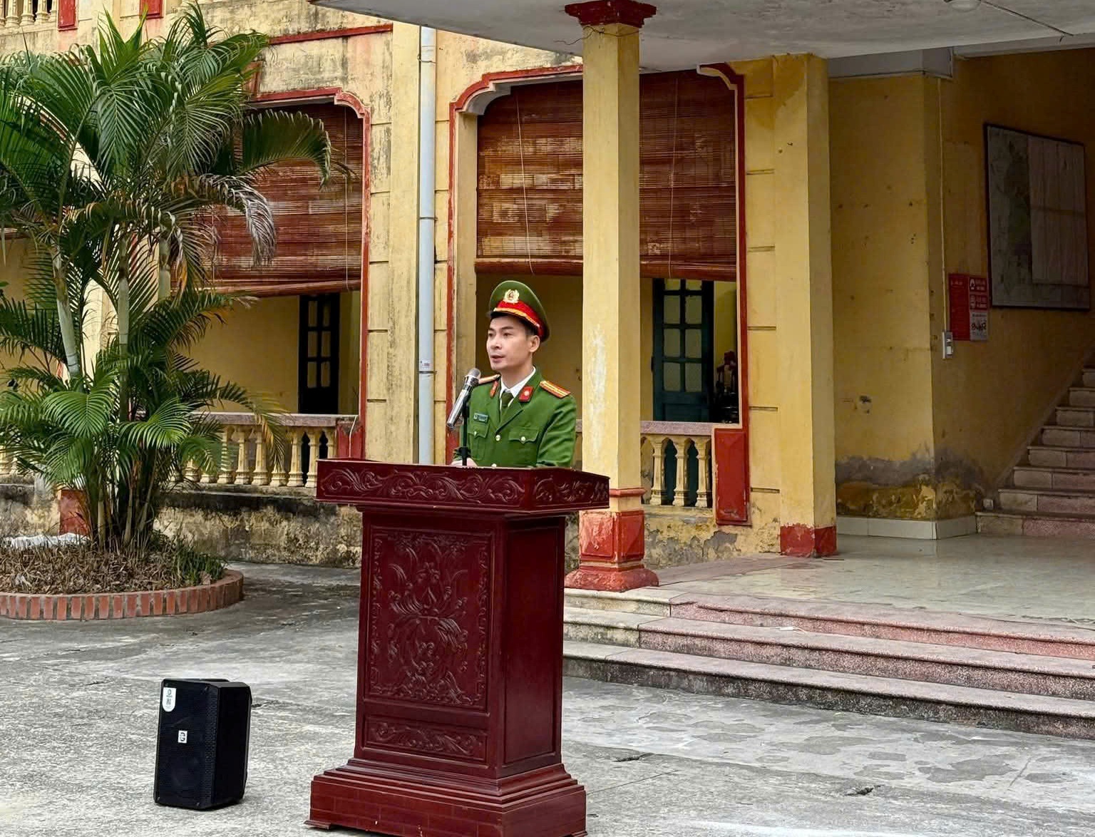 Công an xã Thượng Hồng tổ chức lễ chào cờ đầu tháng 03 năm 2026